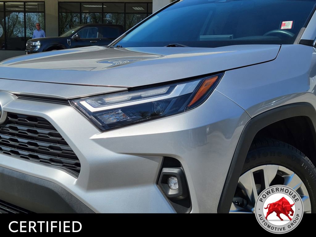 Used 2023 Toyota RAV4 XLE Premium FWD image 11