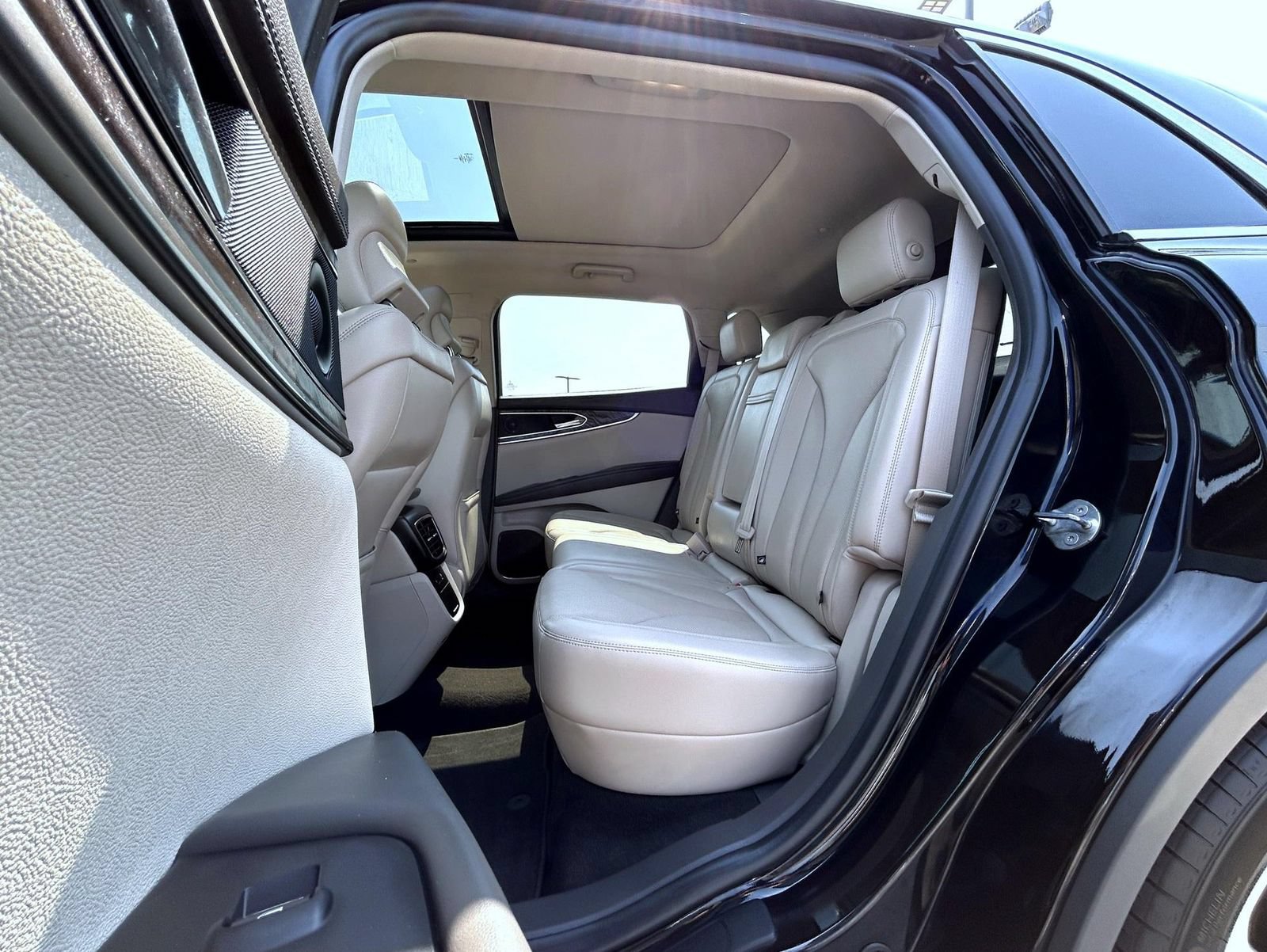 Used 2019 Lincoln Nautilus Reserve AWD/4WD image 19