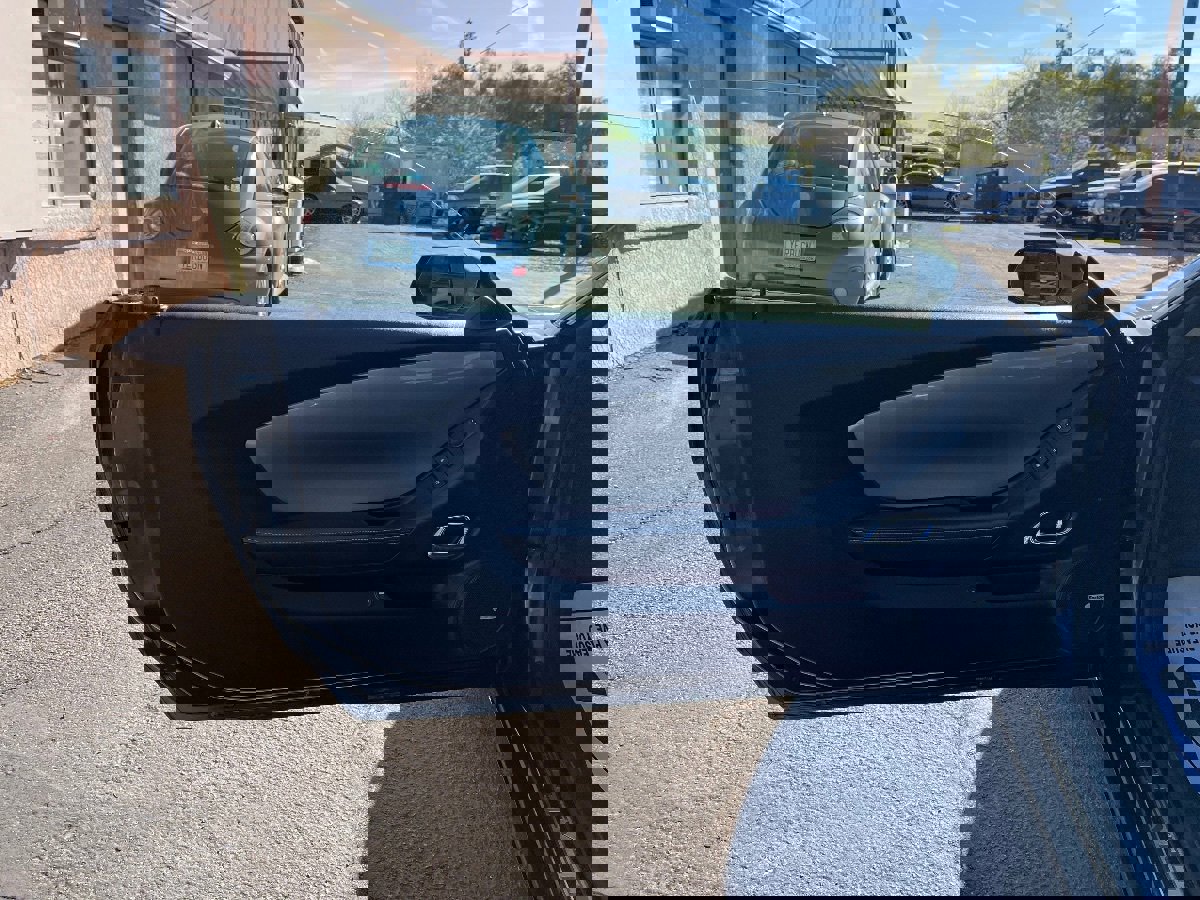 Used 2014 Chevrolet Camaro SS image 28