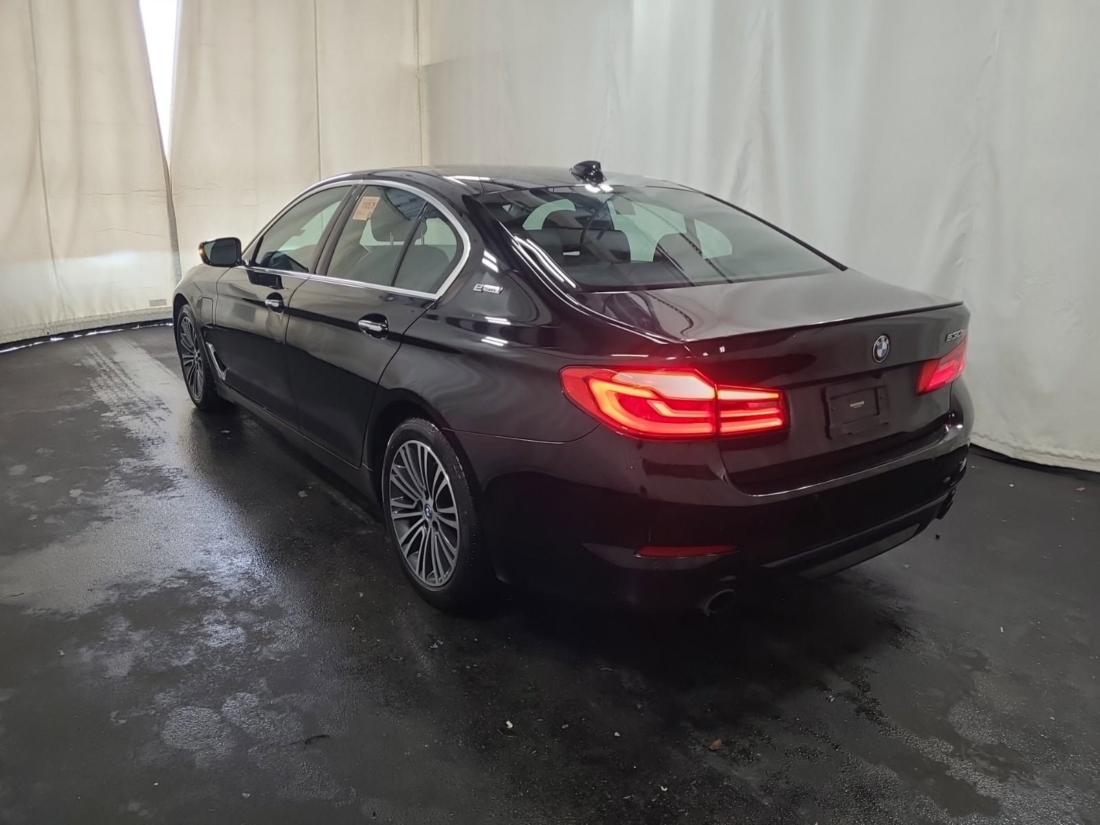 Used 2018 BMW 530e RWD image 10
