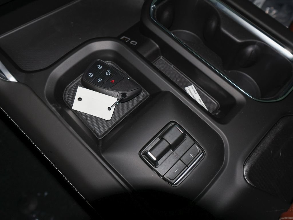New 2026 GMC Sierra 3500 Denali Ultimate w/ LPO, Black Badging Package AWD/4WD image 24