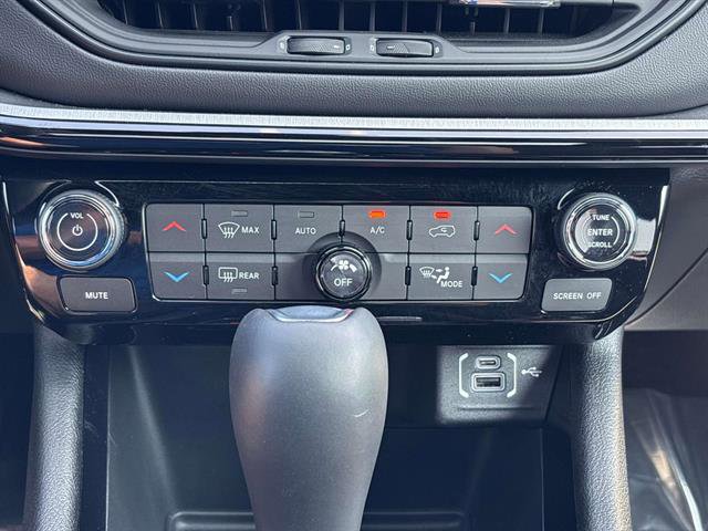 Certified 2024 Jeep Compass Limited w/ High Altitude Package image 23