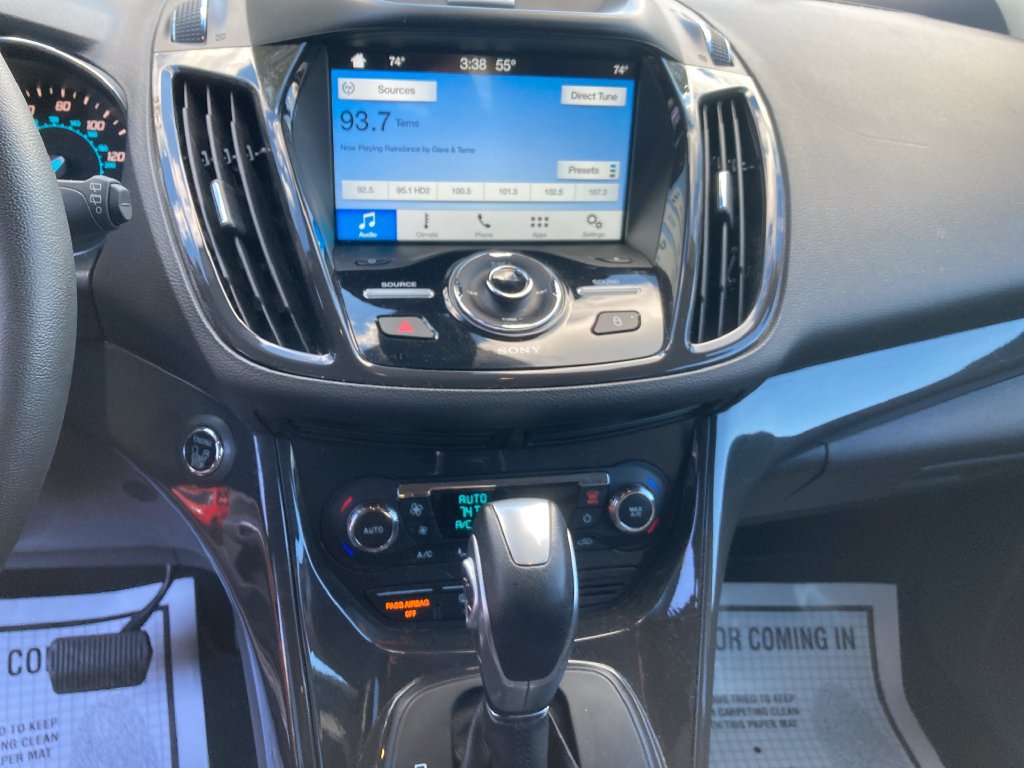 Used 2016 Ford Escape Titanium AWD/4WD image 23
