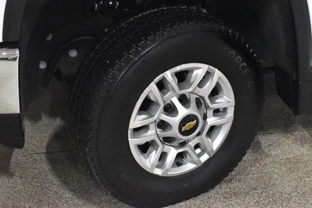 Used 2025 Chevrolet Silverado 2500 LT w/ Convenience Package image 12