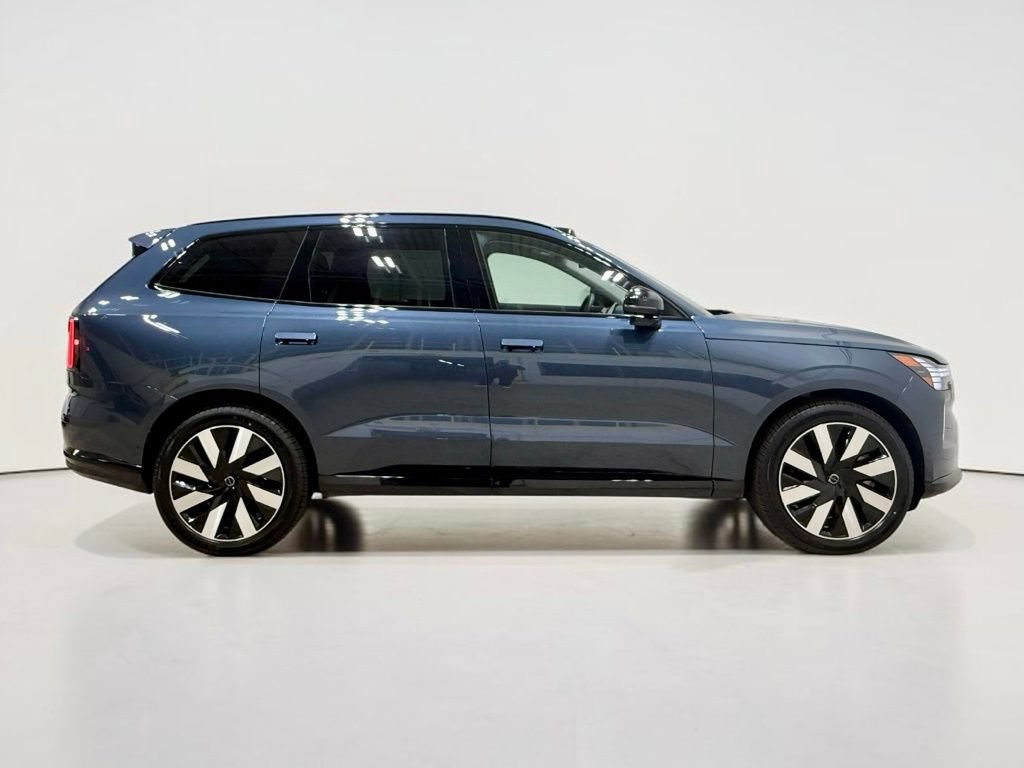 Used 2025 Volvo EX90 Ultra AWD/4WD image 9