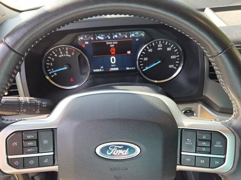 Used 2024 Ford Expedition XLT AWD/4WD image 23