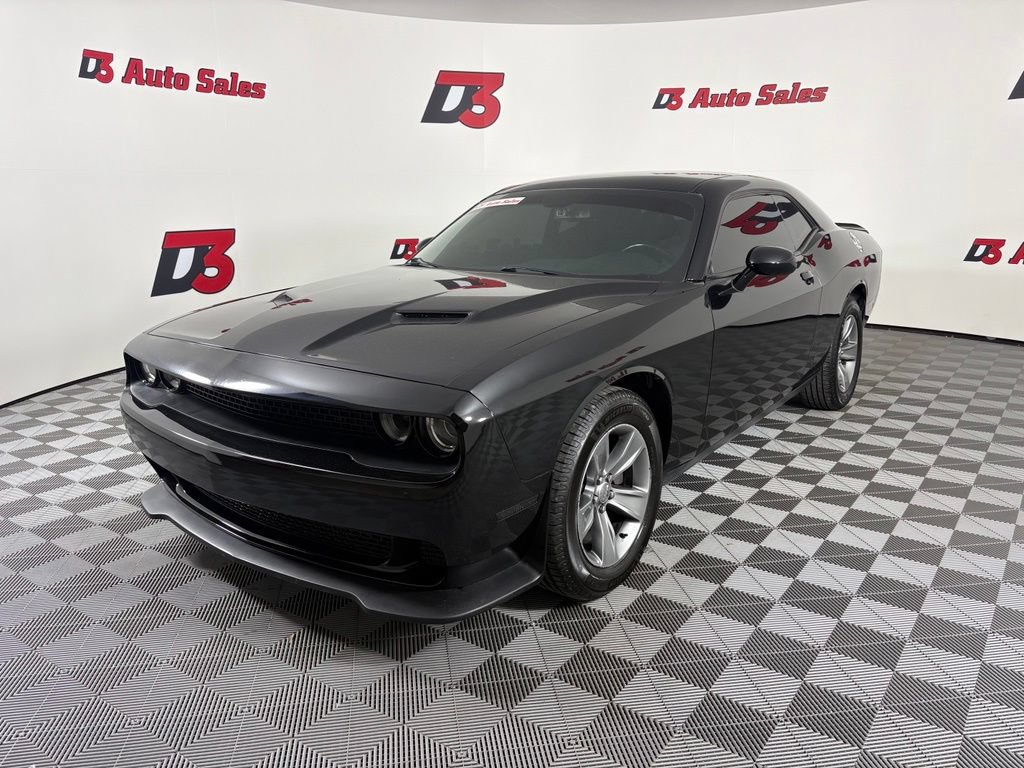 Used 2019 Dodge Challenger SXT RWD 360° Tour
