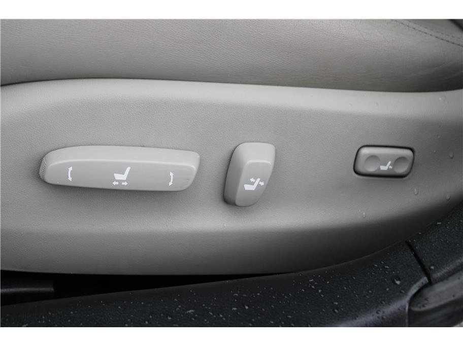 Used 2008 Lexus IS 250 w/ Premium Pkg RWD image 16