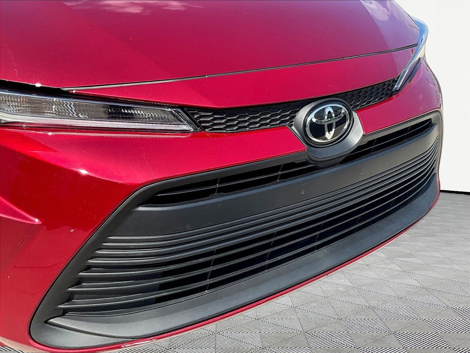 Used 2023 Toyota Corolla LE FWD image 33