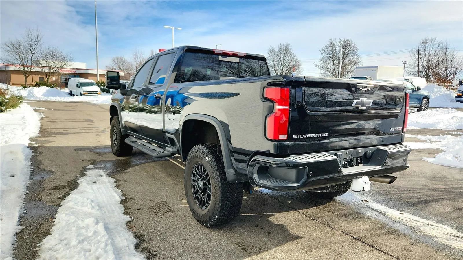 Used 2024 Chevrolet Silverado 2500 ZR2 image 5