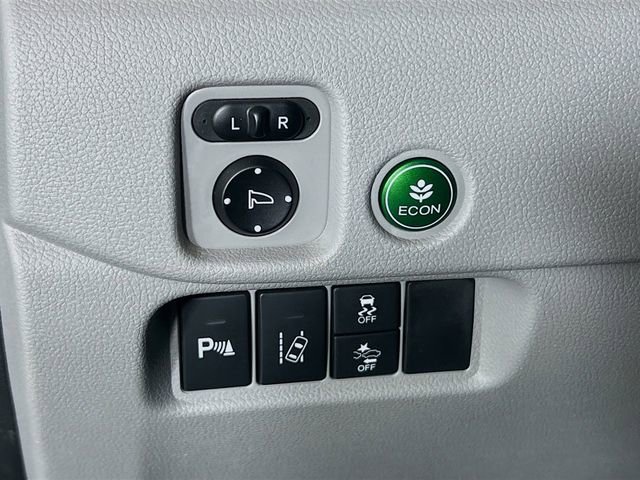 Used 2017 Honda Pilot Touring image 12