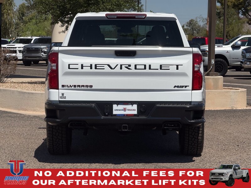 Used 2023 Chevrolet Silverado 1500 RST w/ Redline Edition AWD/4WD image 7