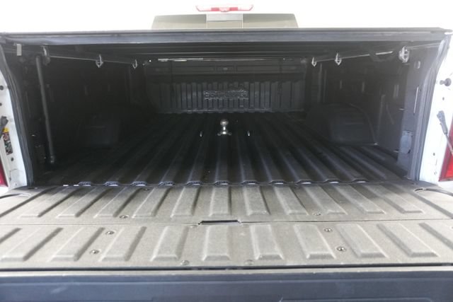 Used 2024 Chevrolet Silverado 3500 High Country w/ Technology Package AWD/4WD image 9