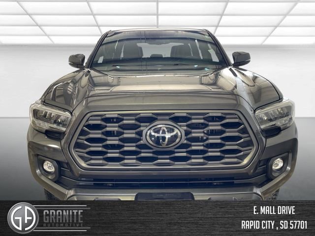 Used 2022 Toyota Tacoma TRD Off-Road w/ Technology Package AWD/4WD image 9