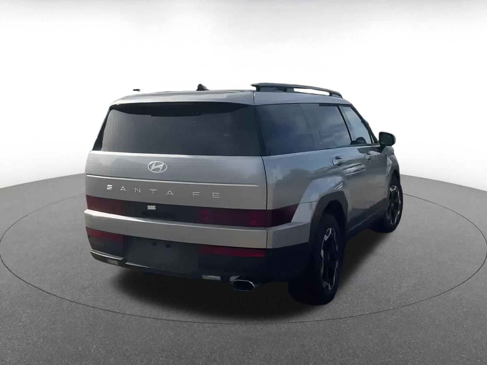 Used 2025 Hyundai Santa Fe SEL image 11