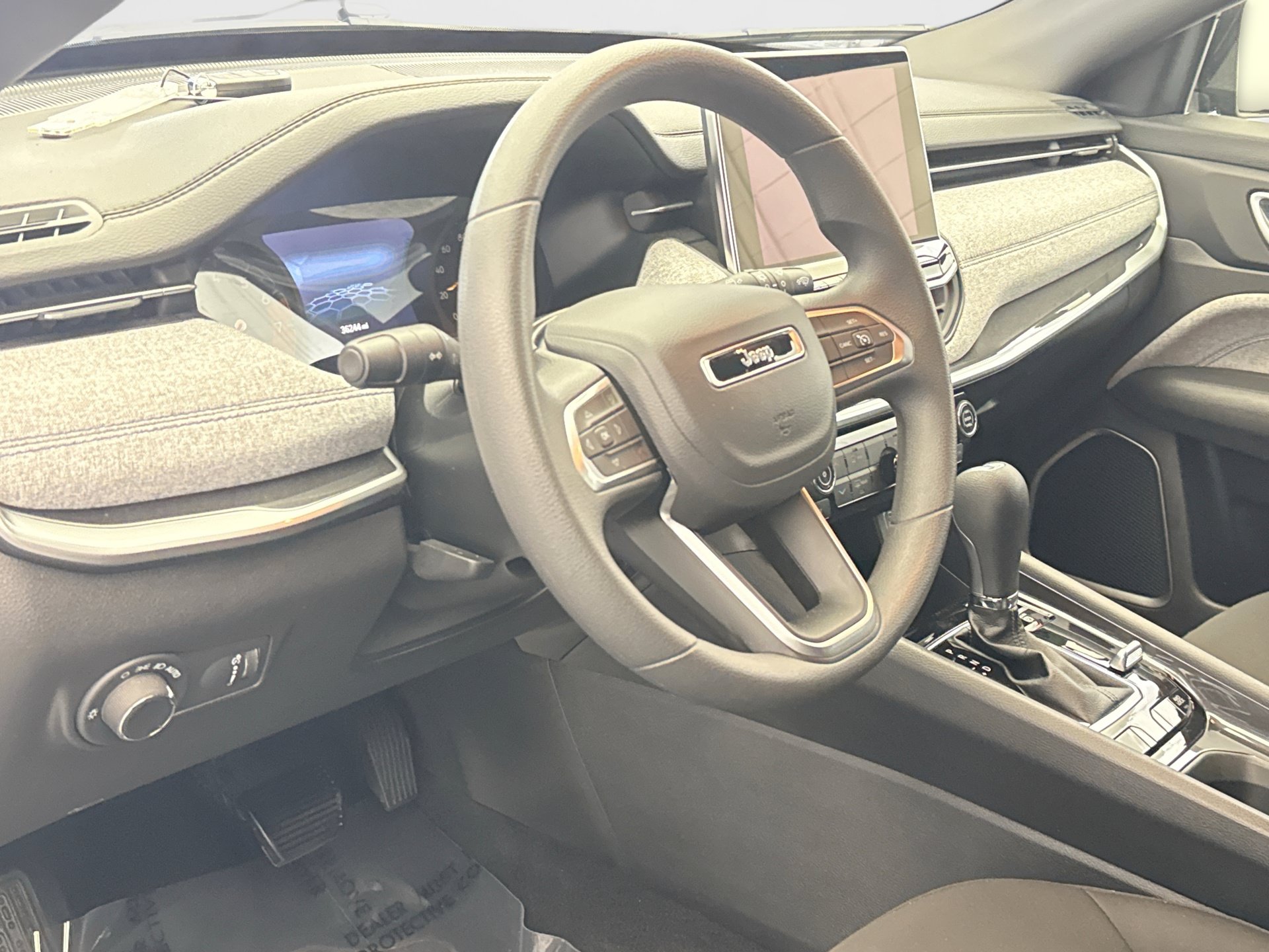 Used 2024 Jeep Compass Sport AWD/4WD image 10