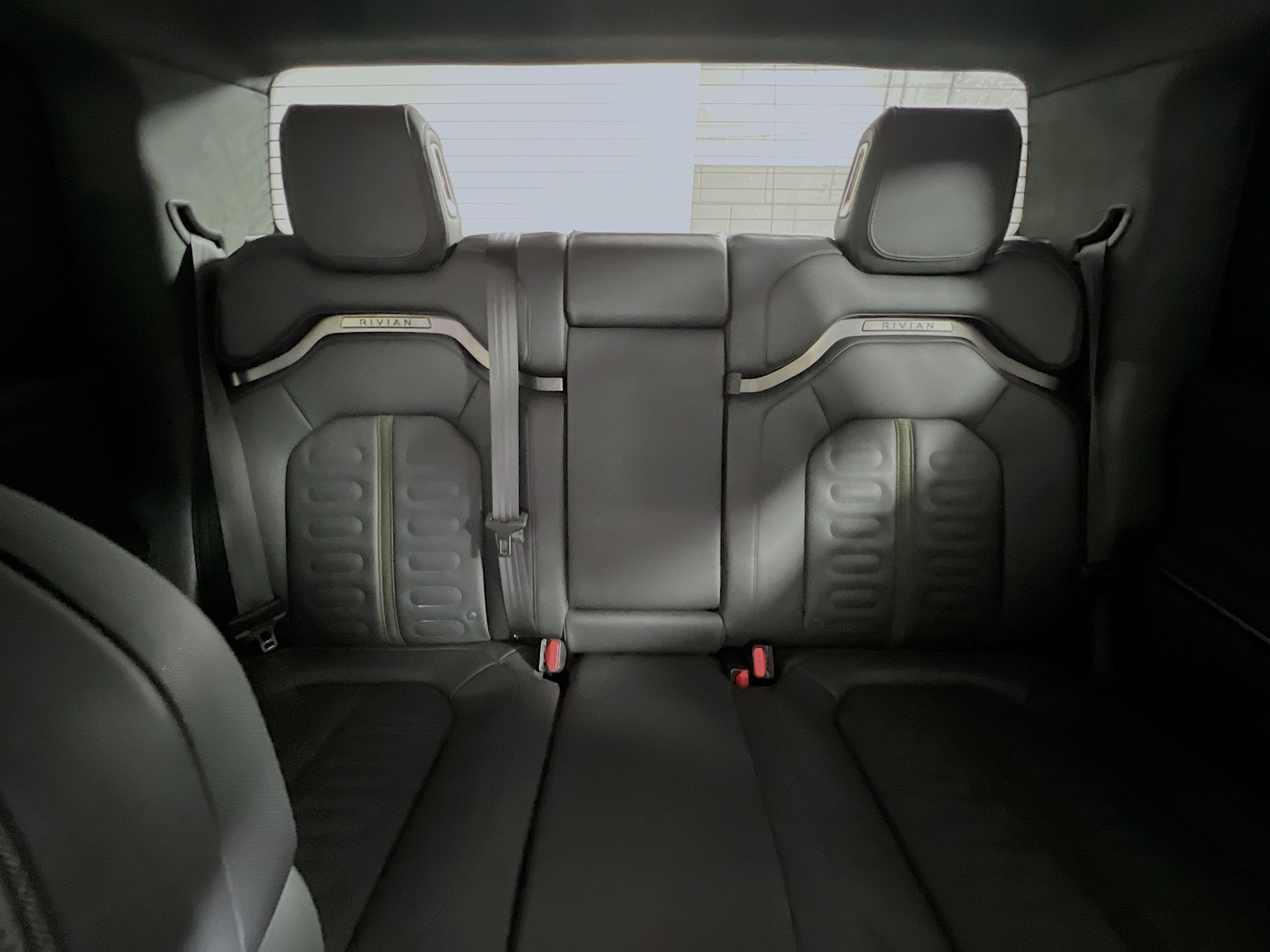 Used 2023 Rivian R1T Adventure image 30