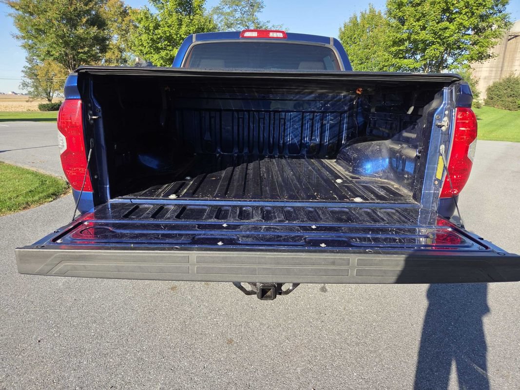 Used 2015 Toyota Tundra SR5 w/ TRD Off Road Package AWD/4WD image 12