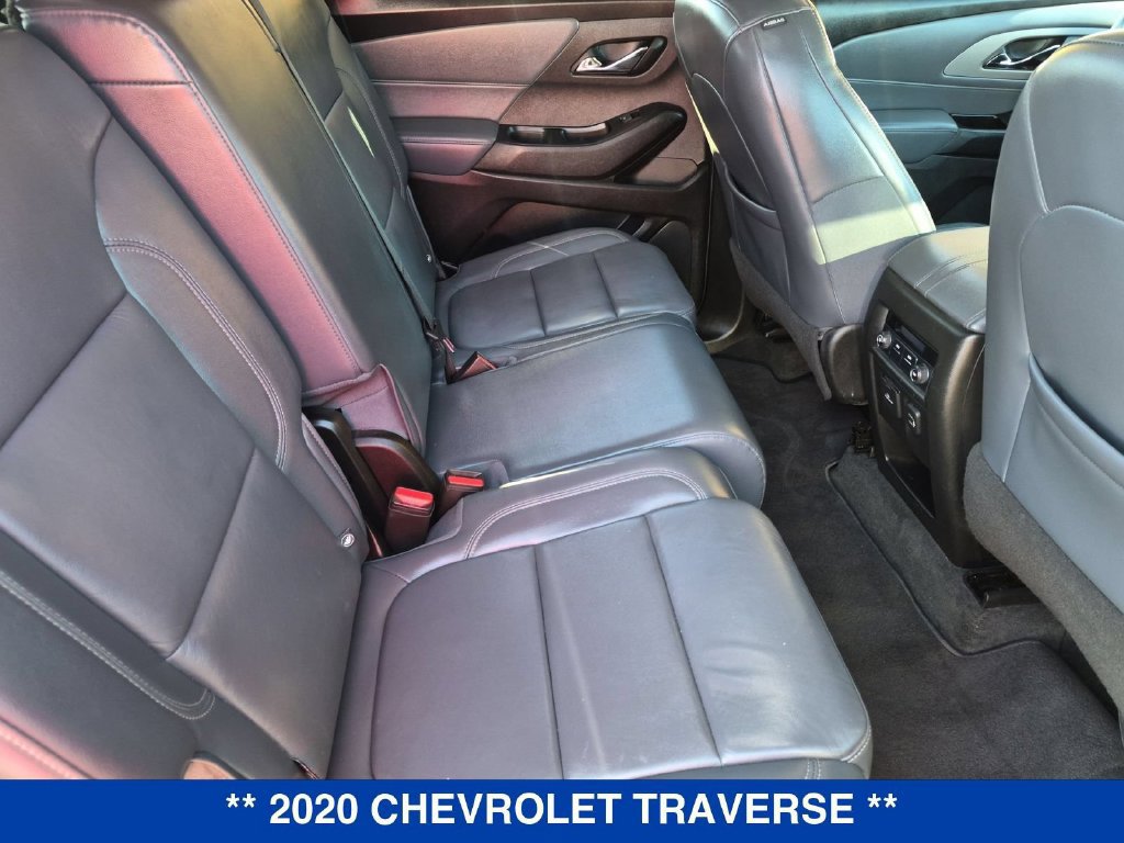 Used 2020 Chevrolet Traverse LT w/ LT Premium Package AWD/4WD image 32