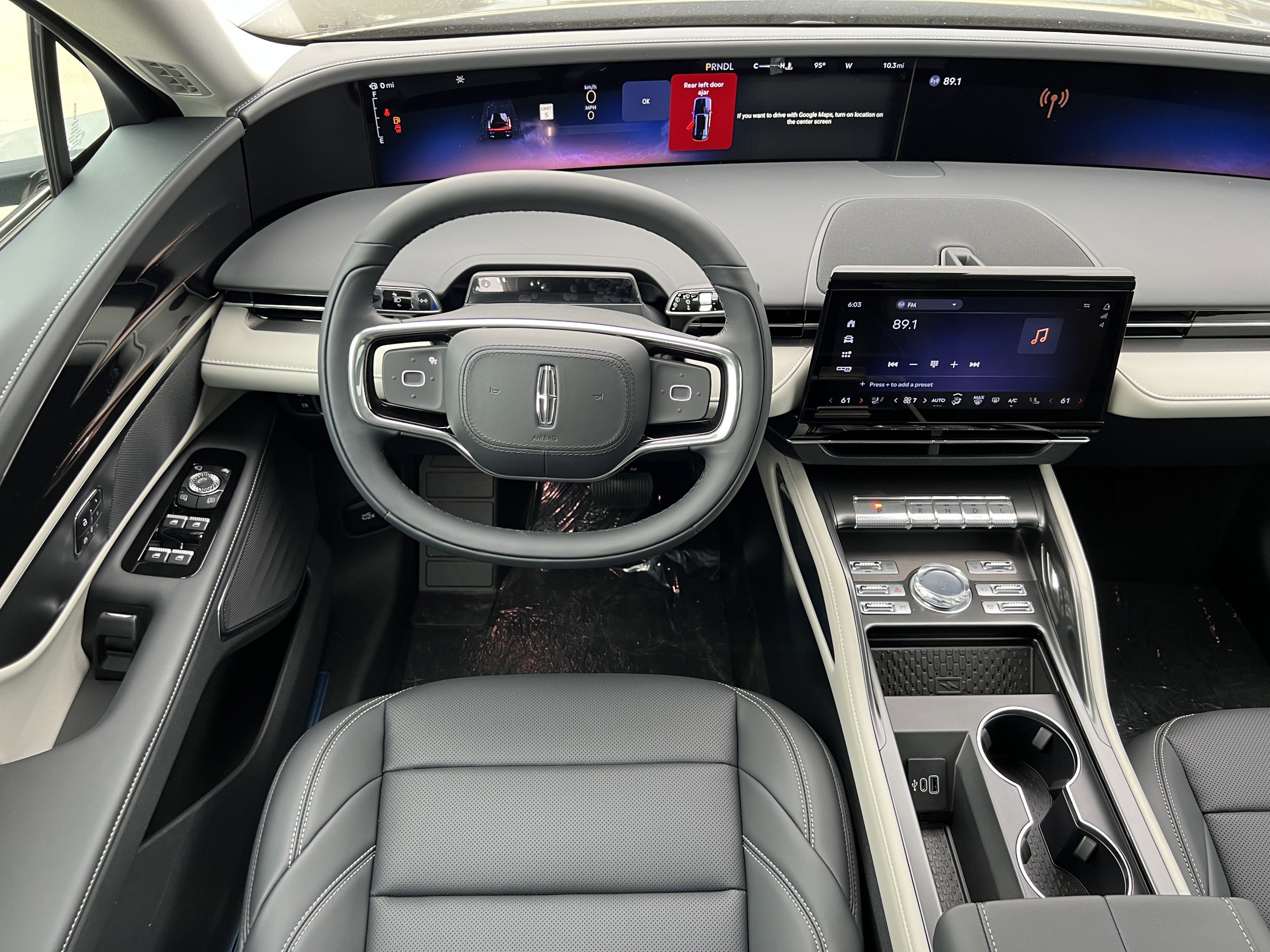 New 2025 Lincoln Nautilus Premier image 16