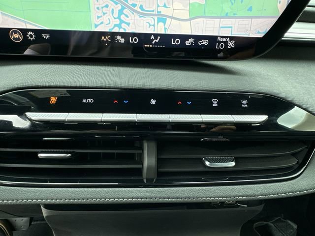 Used 2025 Buick Enclave Preferred FWD image 27