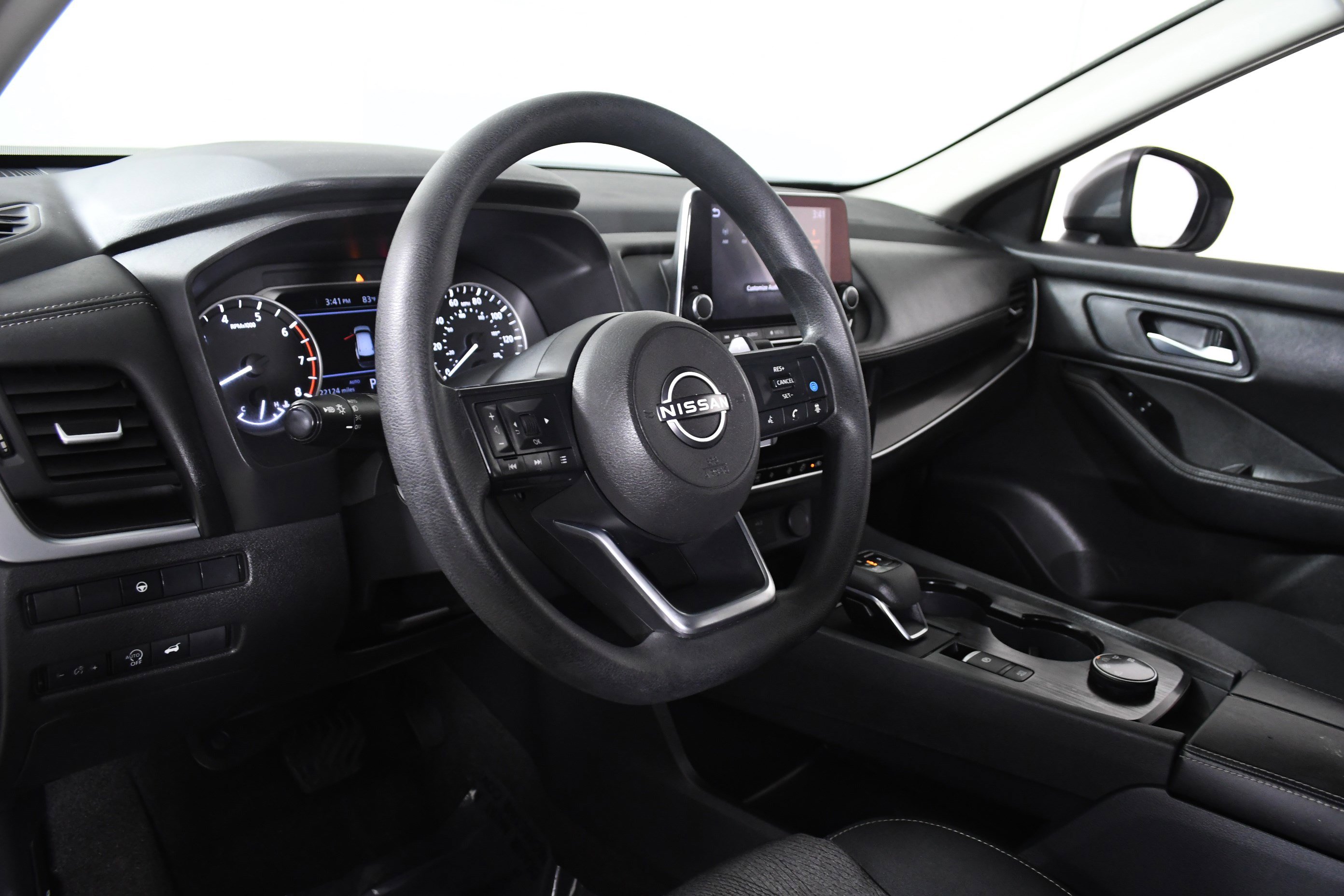 Used 2024 Nissan Rogue SV image 20