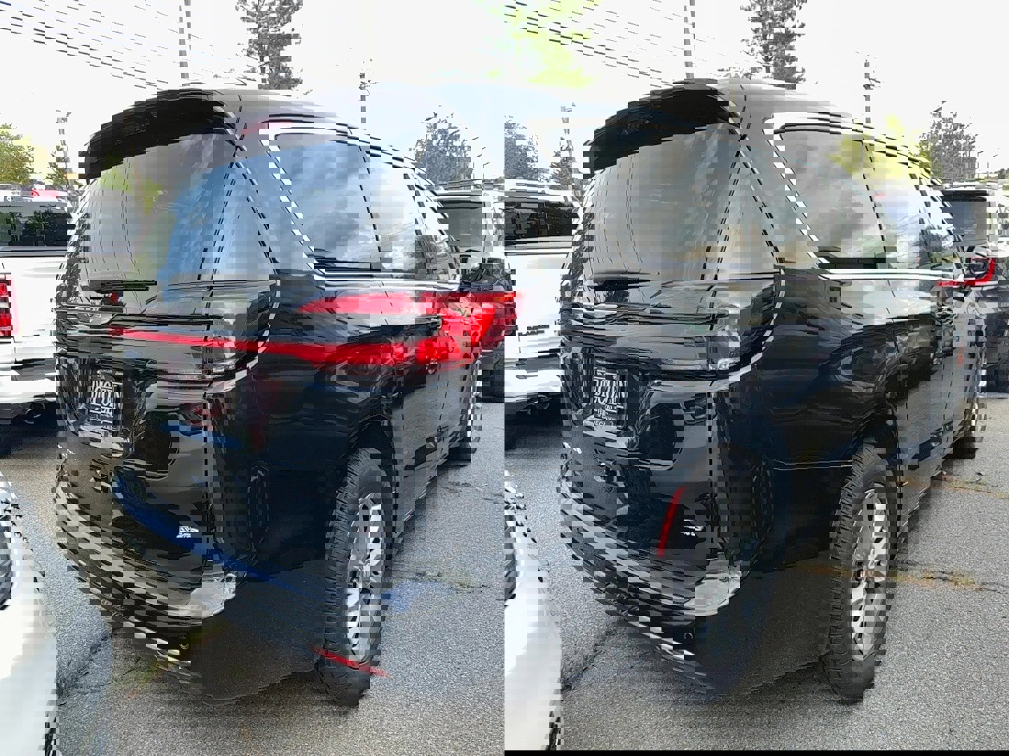 New 2026 Chrysler Pacifica Select image 3