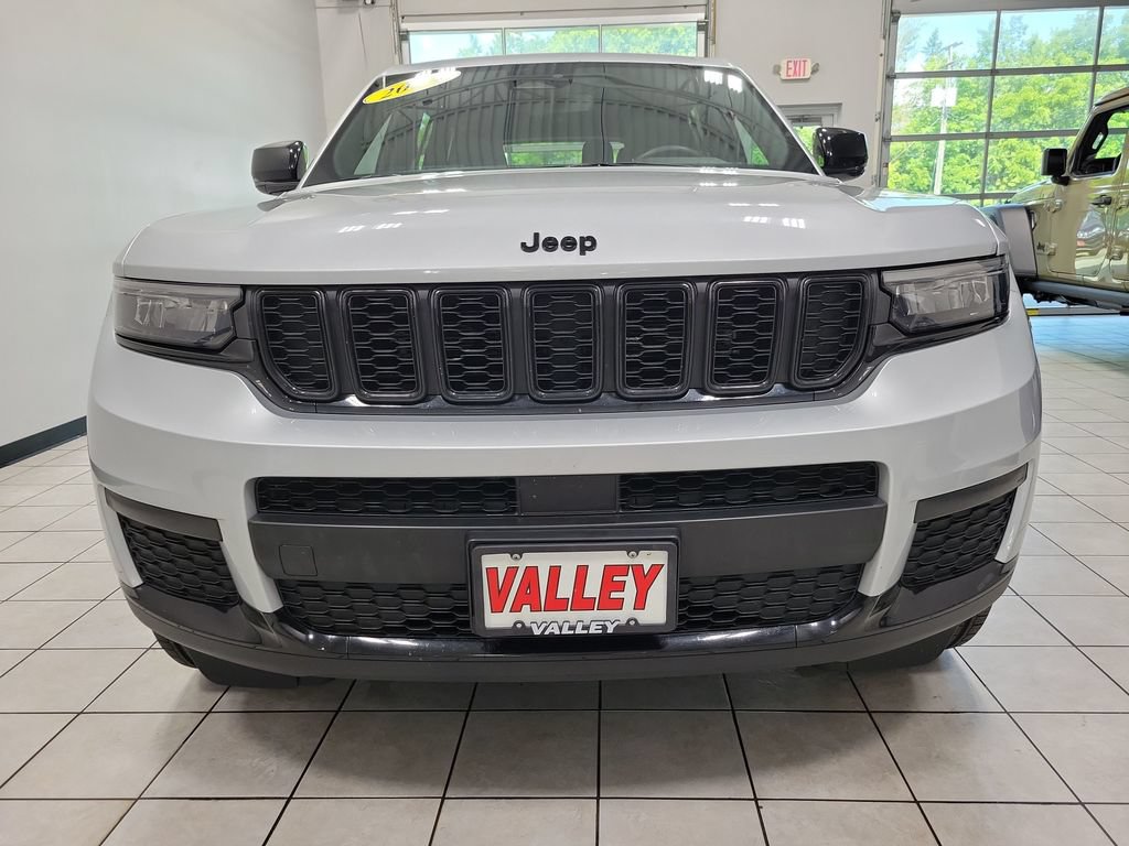 Used 2024 Jeep Grand Cherokee L Laredo AWD/4WD image 6