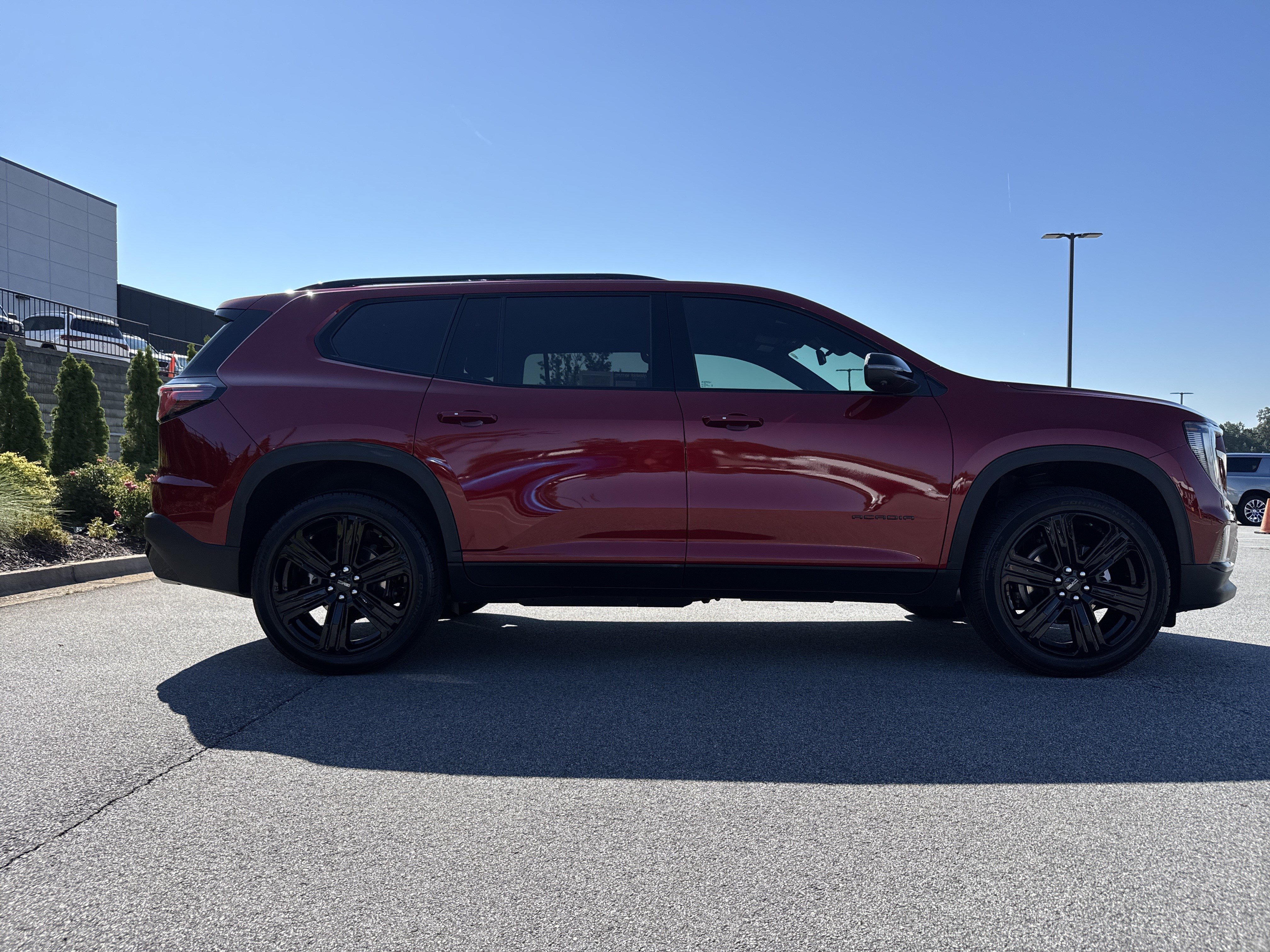 Used 2026 GMC Acadia Elevation w/ Black Edition FWD image 11