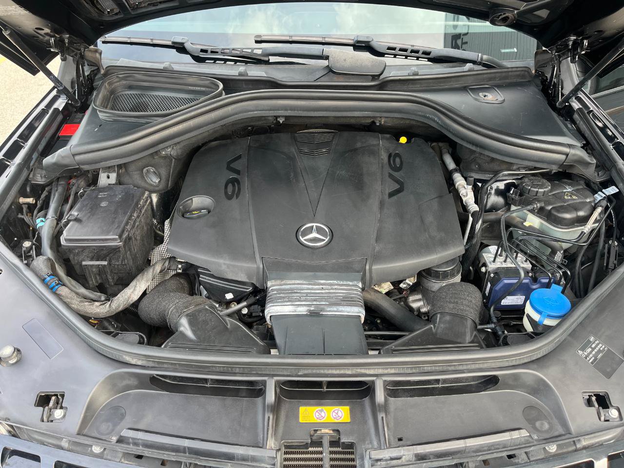Used 2013 Mercedes-Benz ML 350 BlueTEC 4MATIC image 34