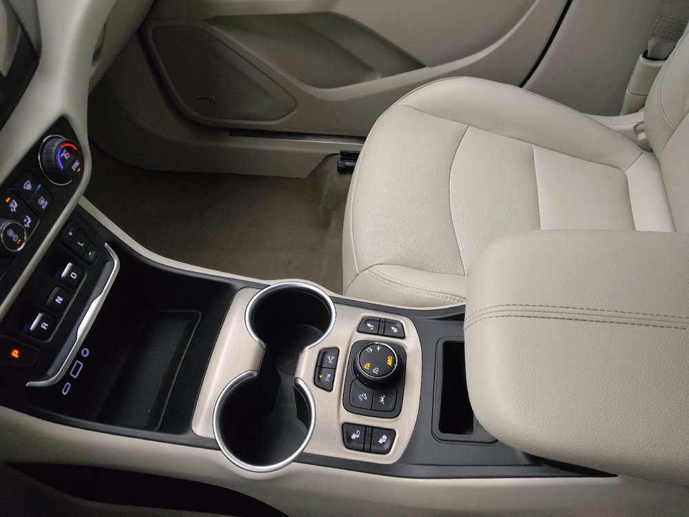 Used 2019 GMC Terrain Denali w/ Advanced Safety Package image 26