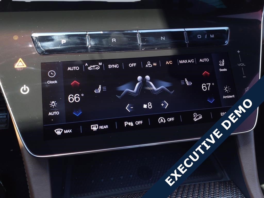 New 2024 Maserati Grecale GT image 7