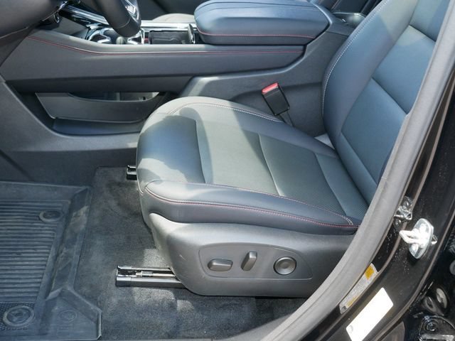 Used 2025 Chevrolet Traverse Z71 w/ Driver Confidence Package AWD/4WD image 14