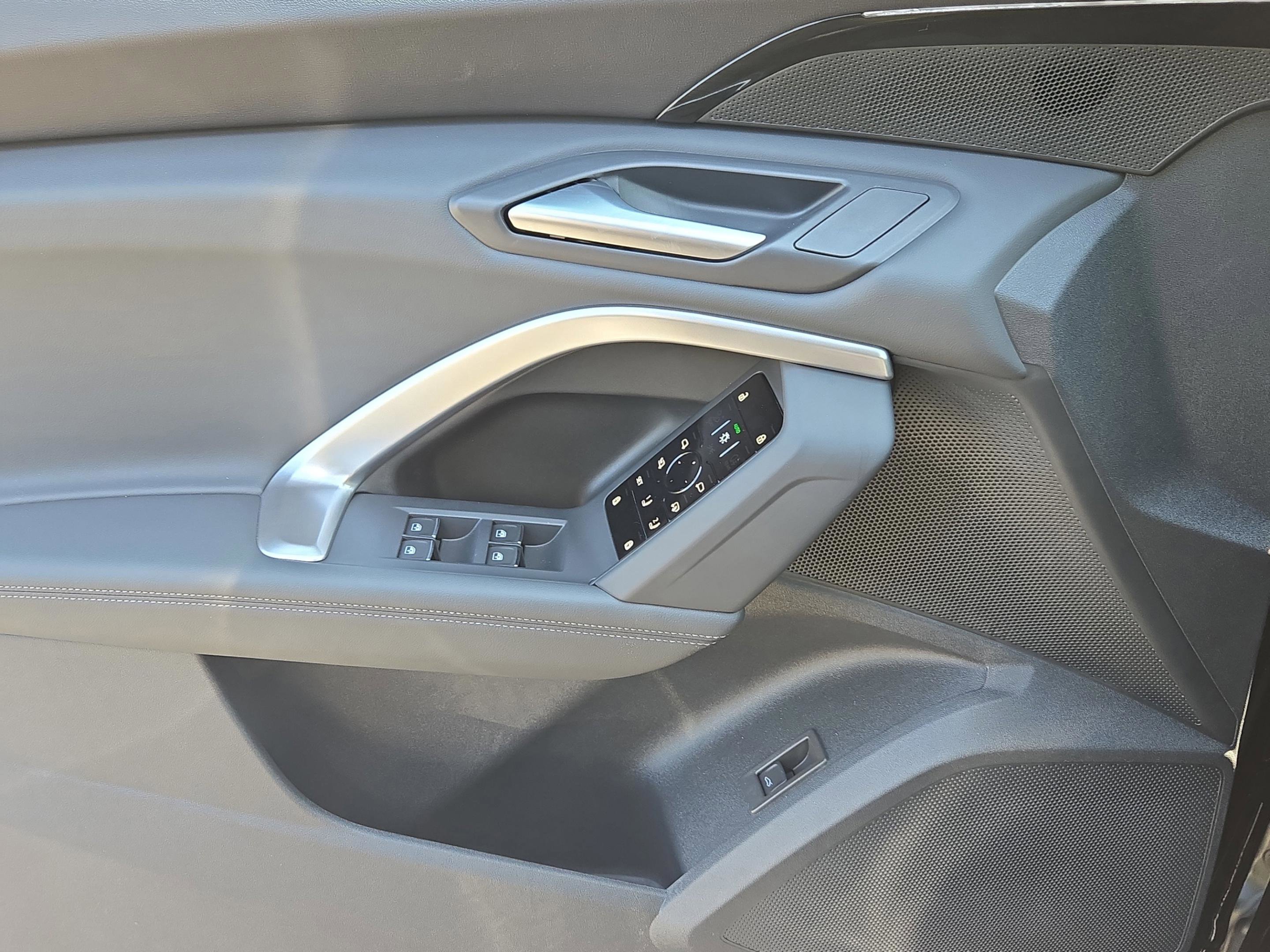 New 2025 Audi Q5 Premium image 14