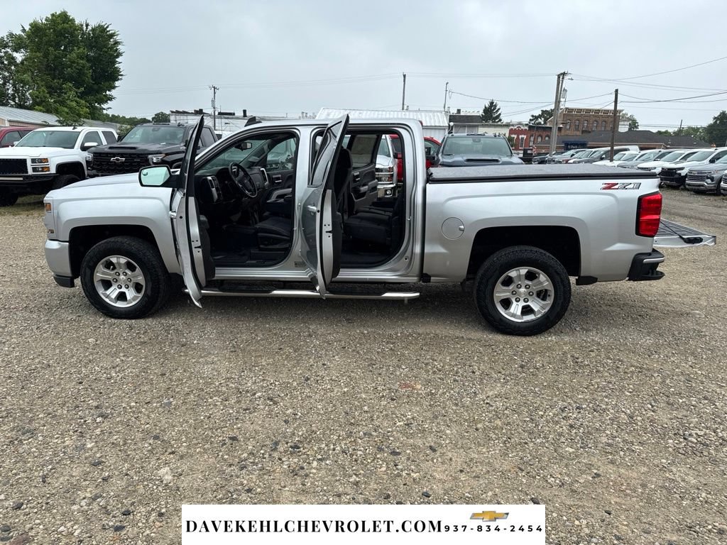 Used 2018 Chevrolet Silverado 1500 LT w/ All Star Edition AWD/4WD image 27