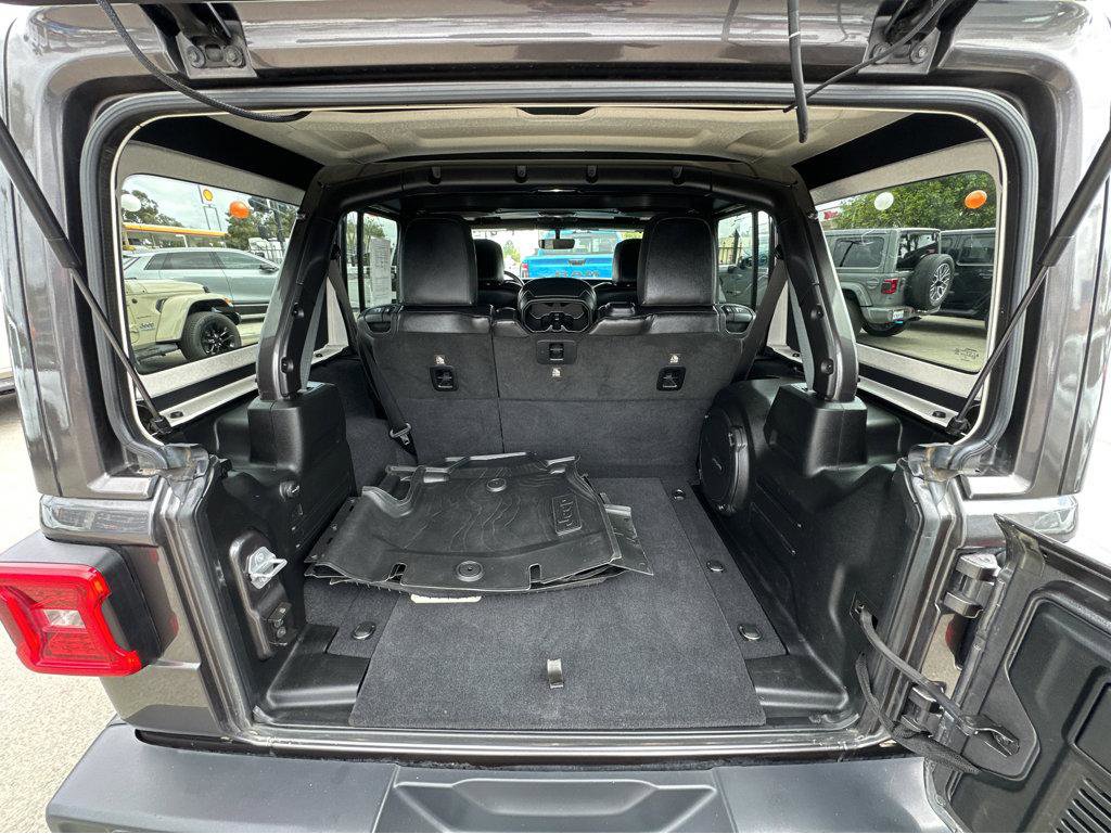 Used 2018 Jeep Wrangler Moab w/ Quick Order Package 24M Moab image 39