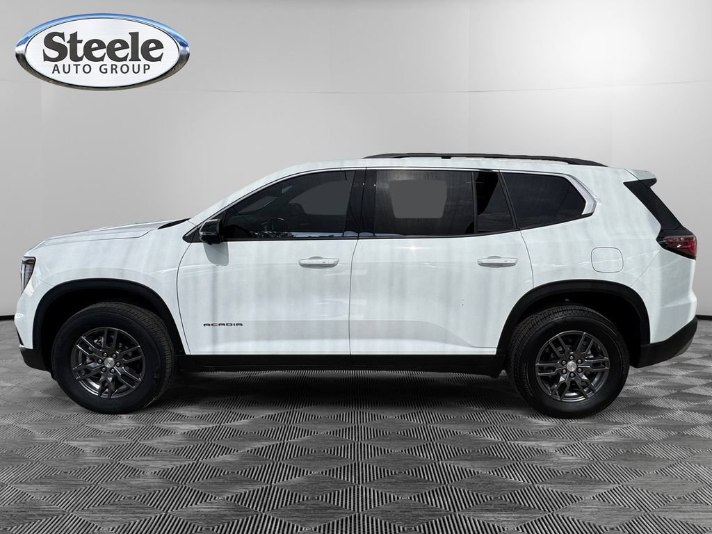 Used 2025 GMC Acadia Elevation FWD image 2