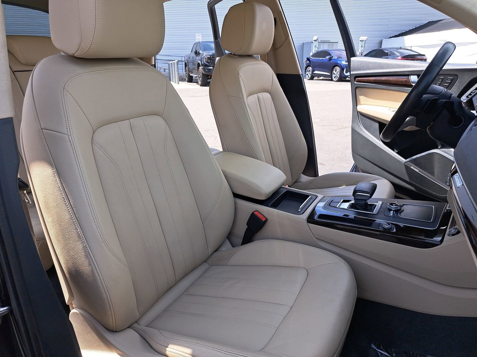 Used 2018 Audi Q5 2.0T Premium Plus w/ Premium Plus Package image 10
