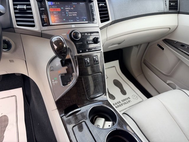 Used 2013 Toyota Venza XLE image 23