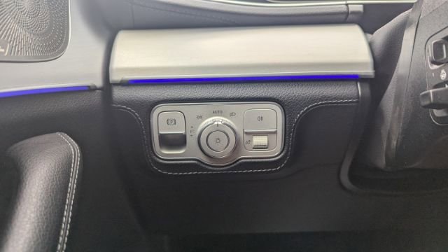 Used 2022 Mercedes-Benz GLE 350 4MATIC image 30