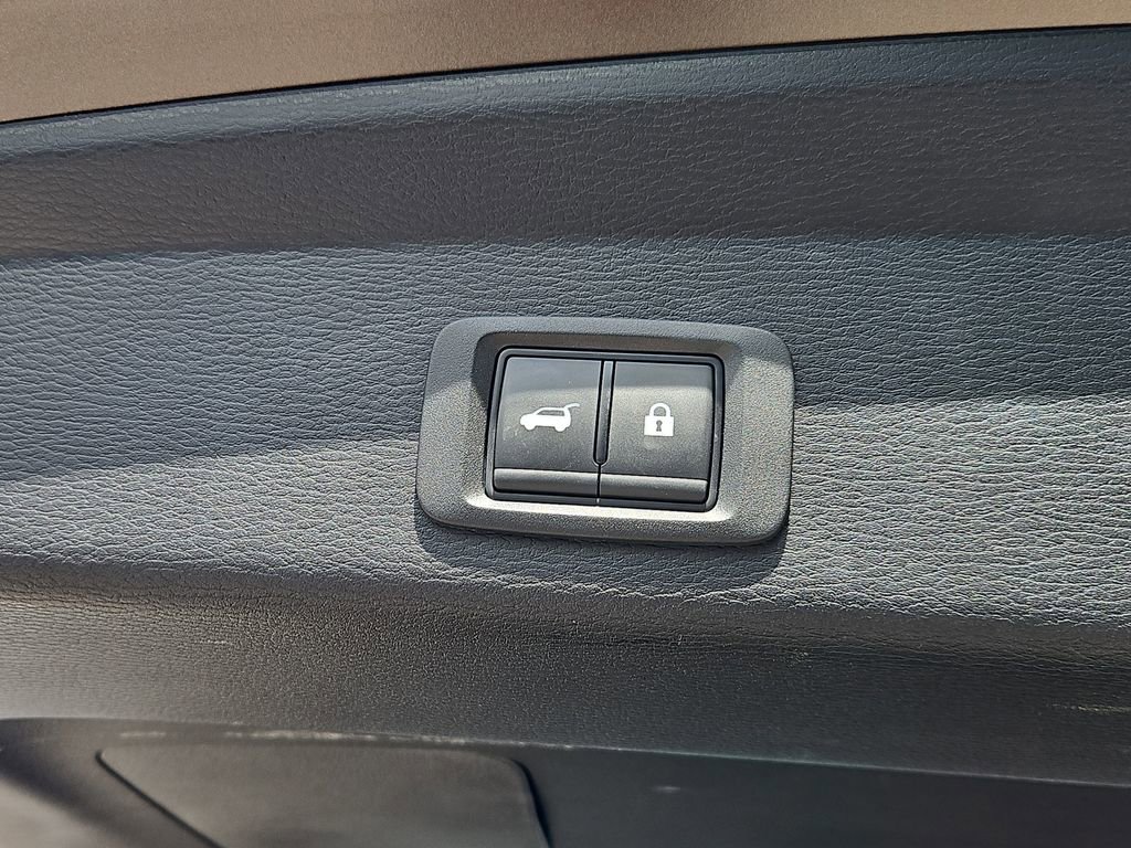 Used 2024 Mitsubishi Outlander SEL image 8