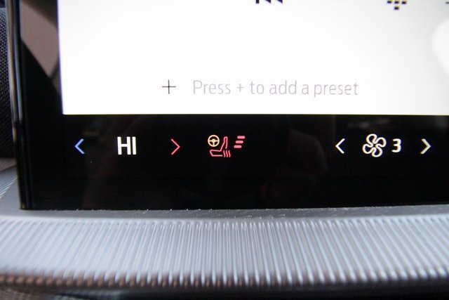 New 2025 Ford Explorer Active w/ Active Comfort Package image 26