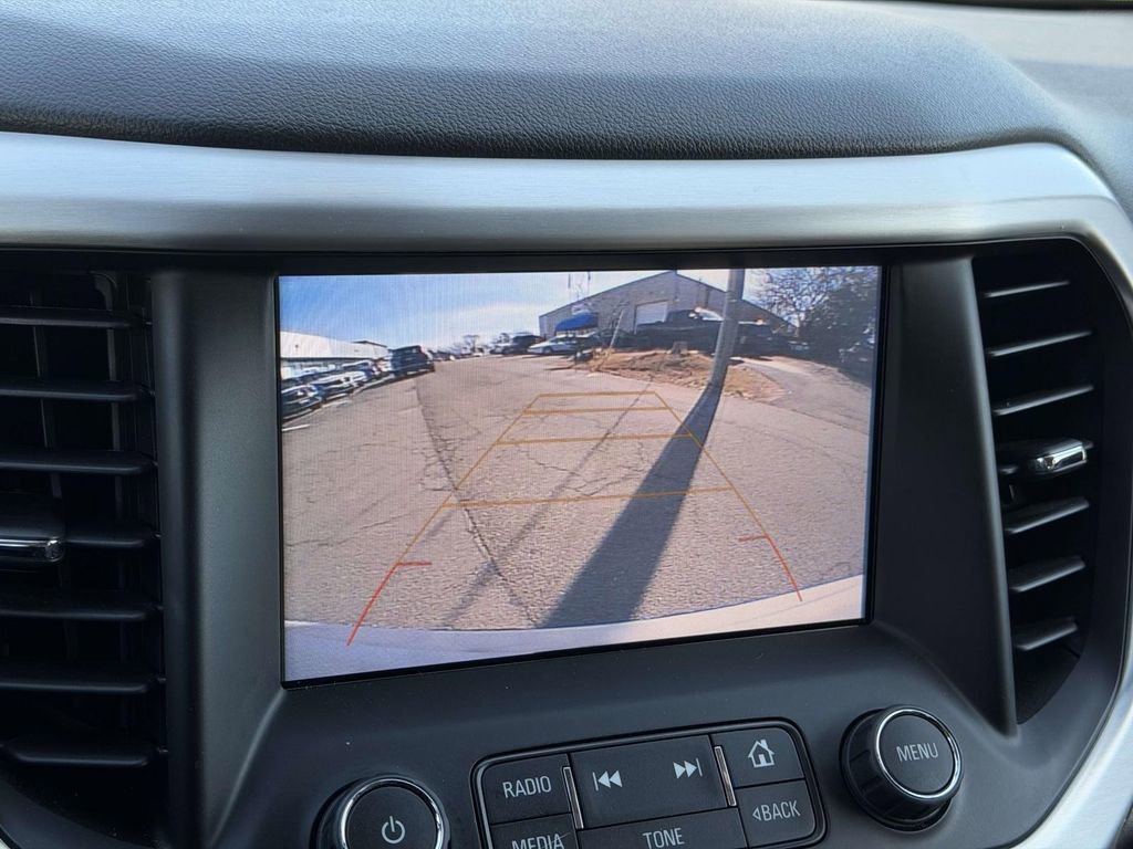 Used 2019 GMC Acadia SLT w/ Black Edition image 4