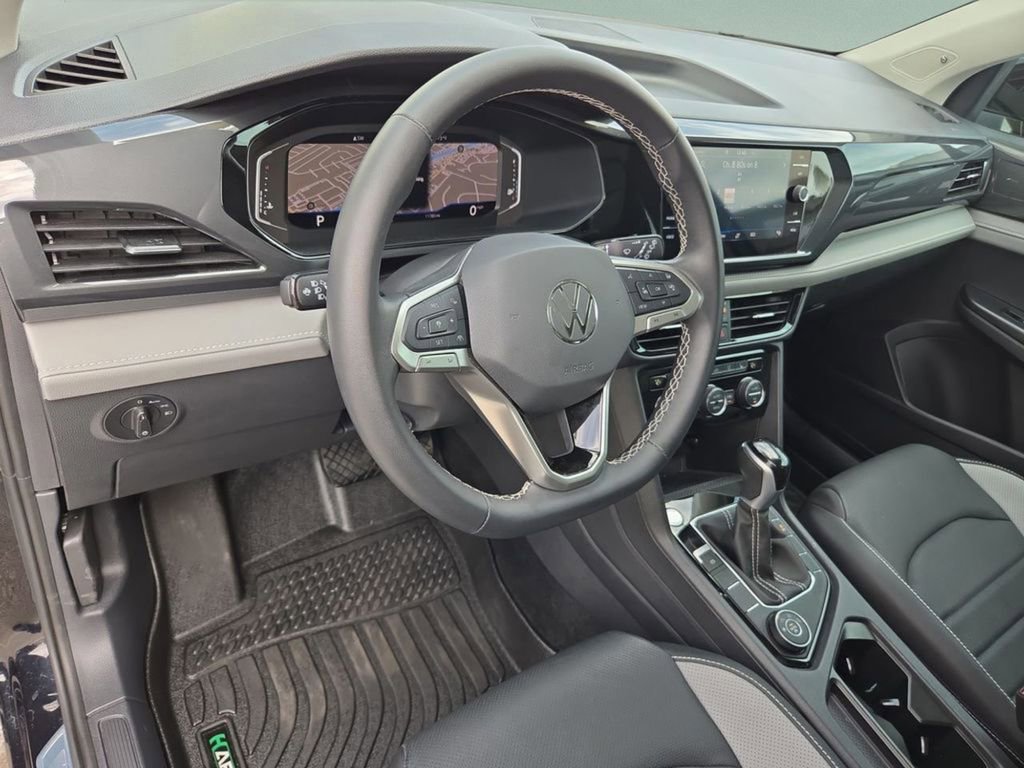 Used 2024 Volkswagen Taos SEL image 11