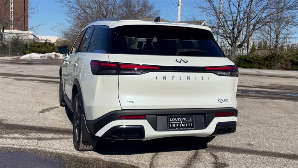 Used 2025 INFINITI QX60 Luxe w/ Vision Package image 7