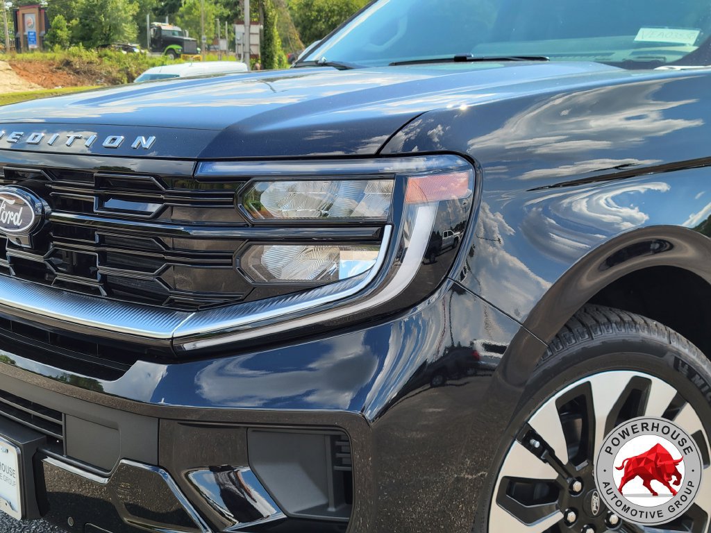 New 2027 Ford Expedition Max Platinum w/ Driver's Package RWD image 11