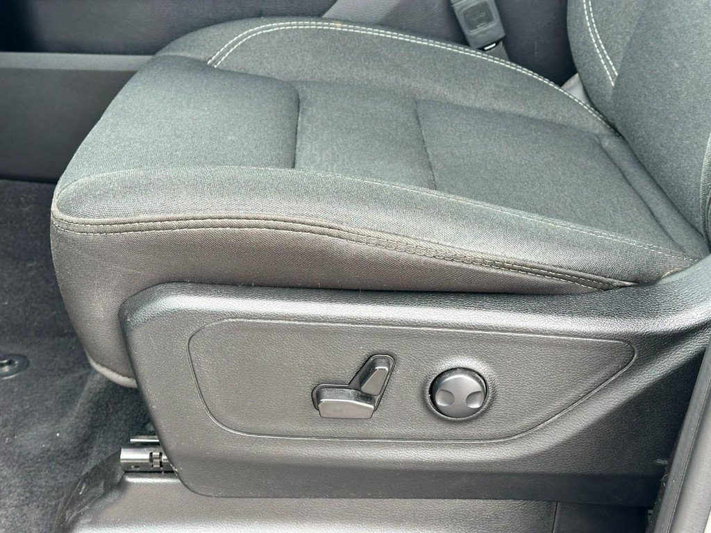 Used 2025 RAM 1500 Big Horn image 17