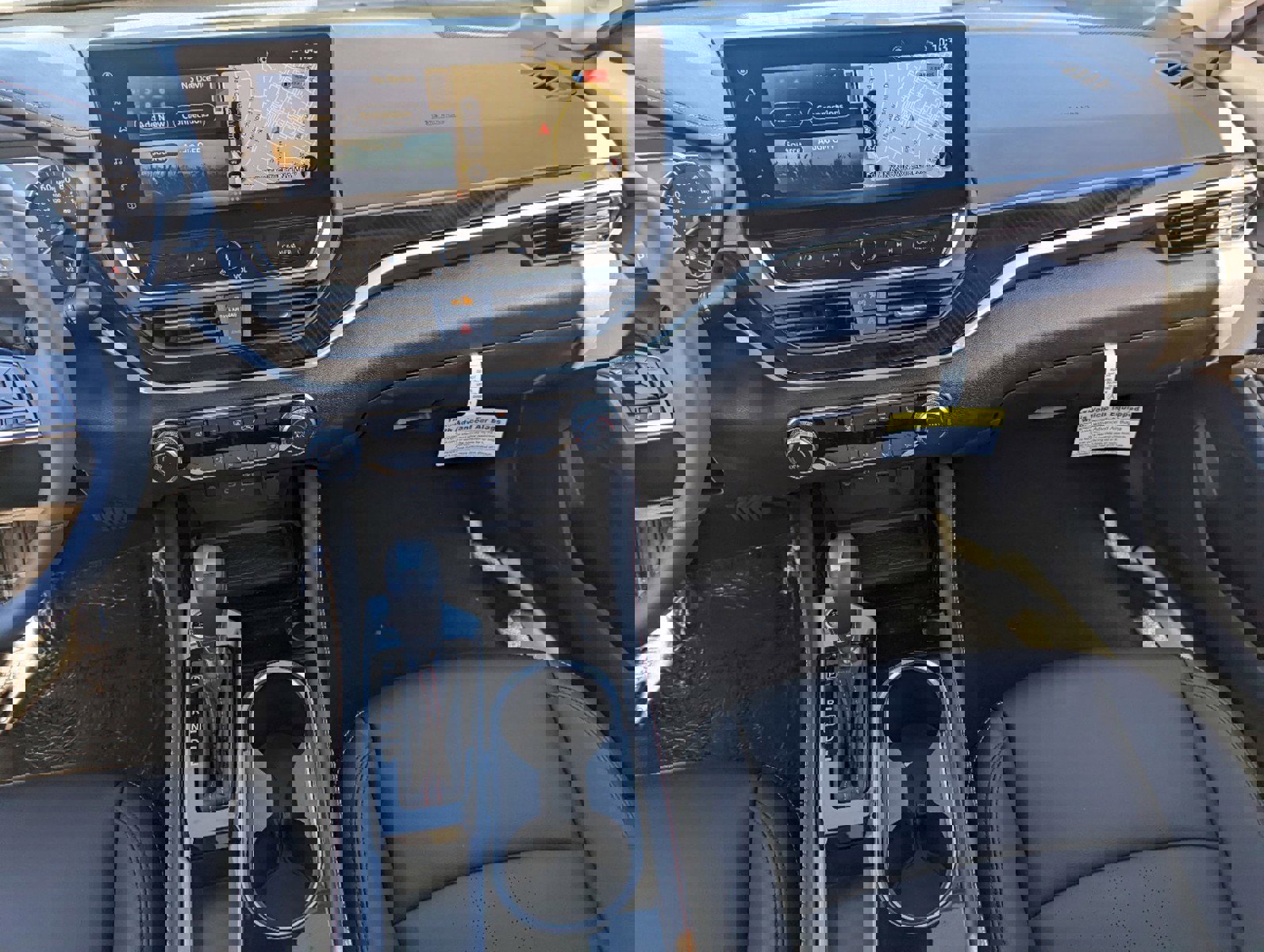 New 2025 Nissan Altima 2.5 SR image 24