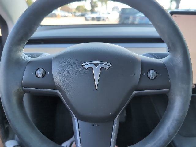 Used 2022 Tesla Model 3 Standard Range RWD image 11