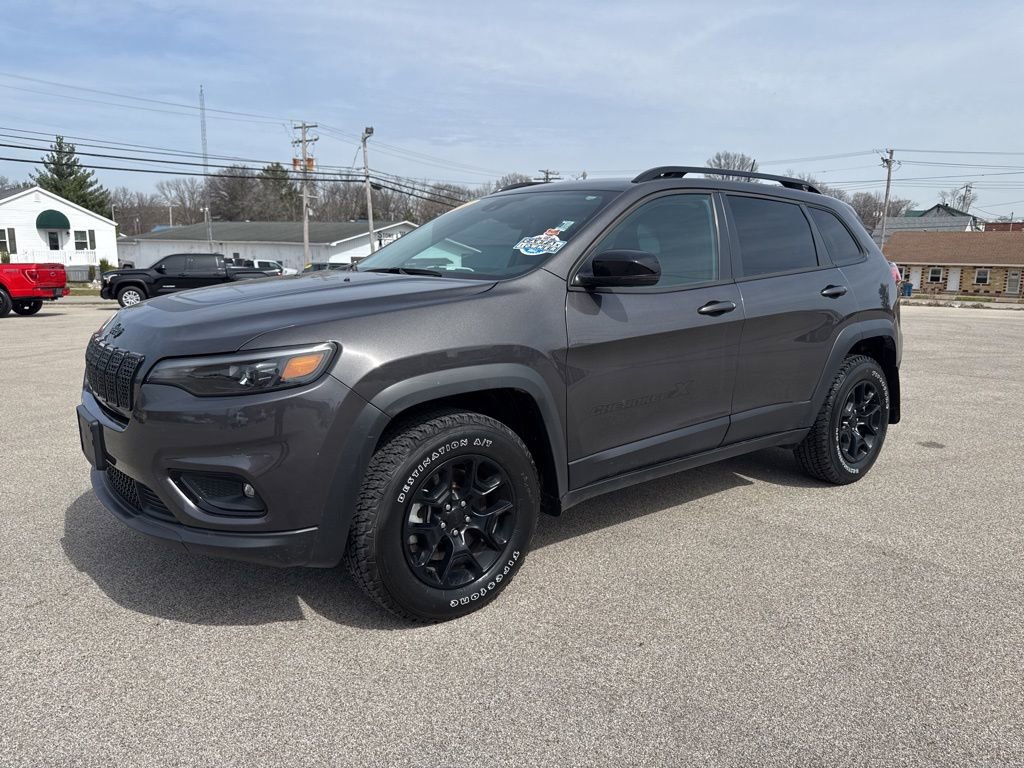 Used 2022 Jeep Cherokee Latitude image 2